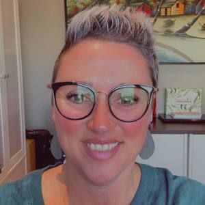 Meet your Posher, Dodie